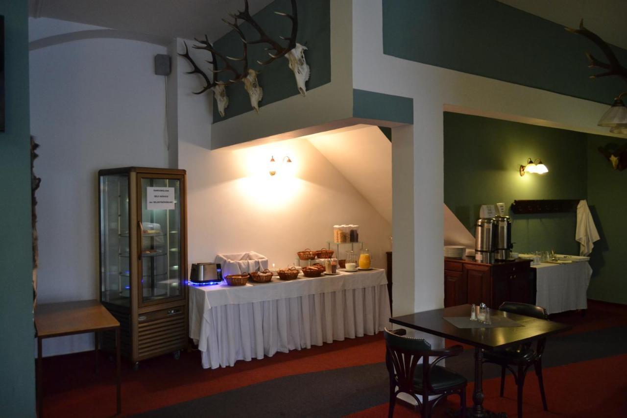 Hotel Cerny Orel Zatec Exterior foto