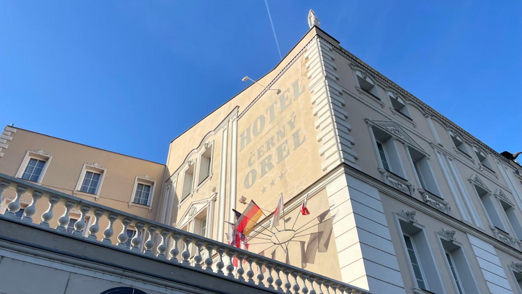 Hotel Cerny Orel Zatec Exterior foto